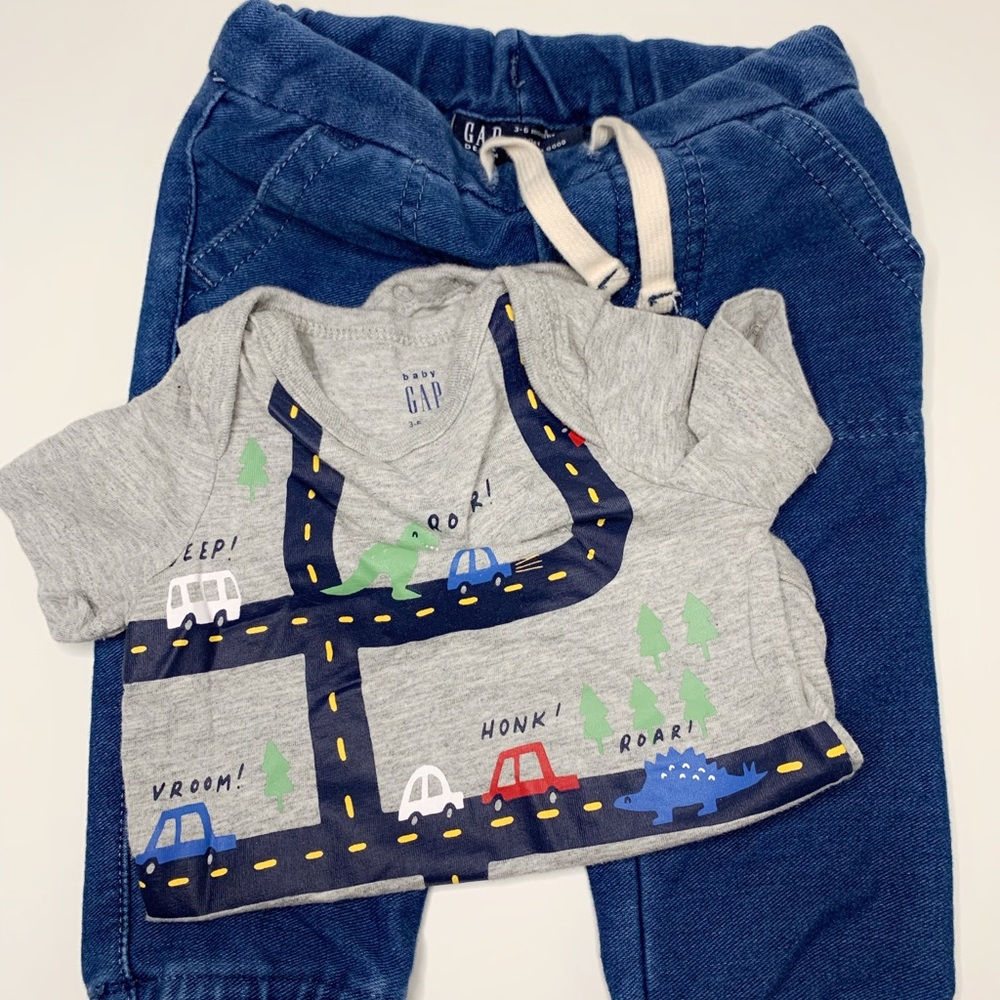 3-6M Baby GAP Dinosaur Onesie & Denim Jeans Bundle